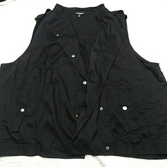 TORRID drape front vest size 1 - Picture 3 of 6